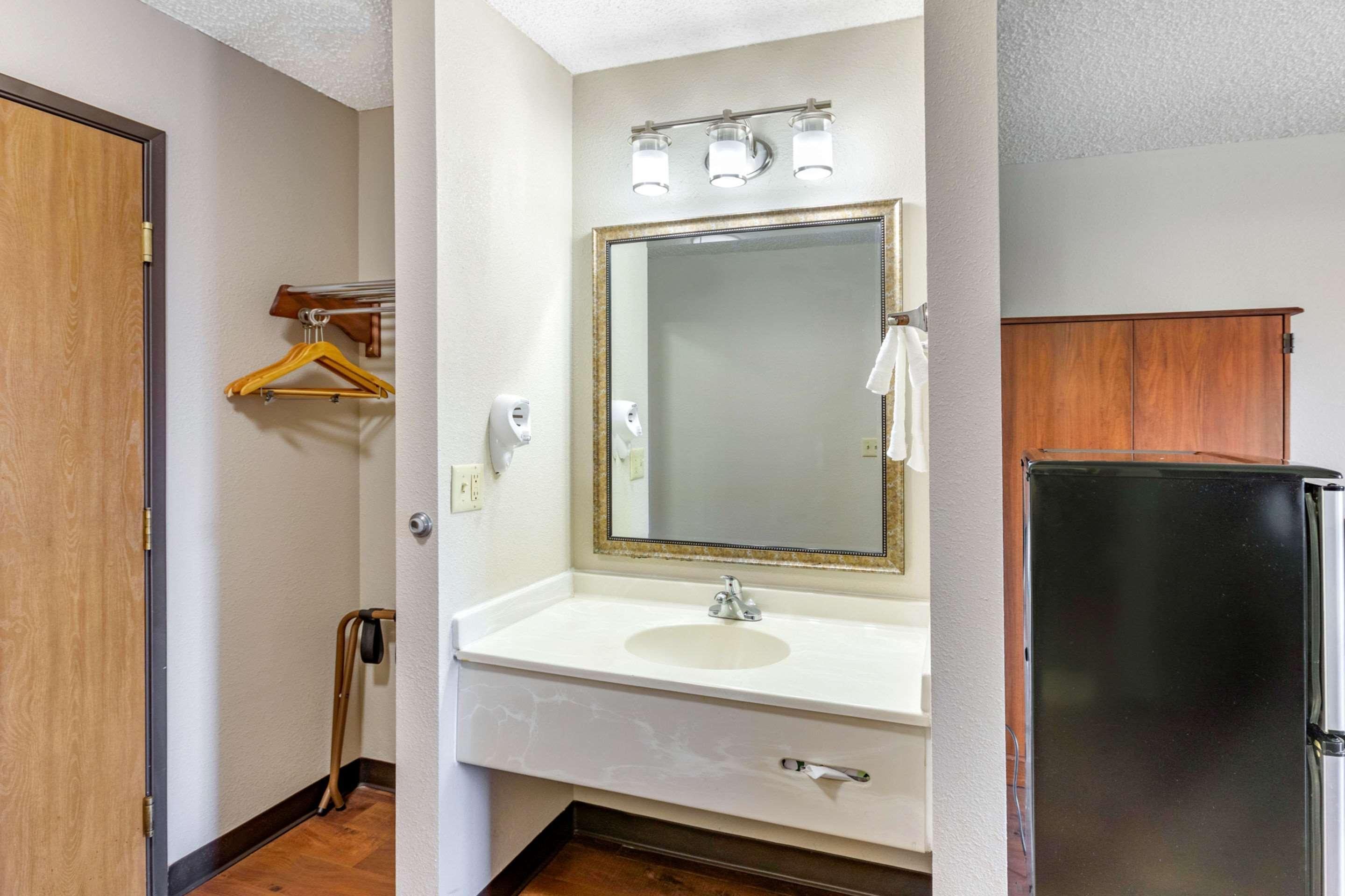 Firestone Econo Lodge מראה חיצוני תמונה